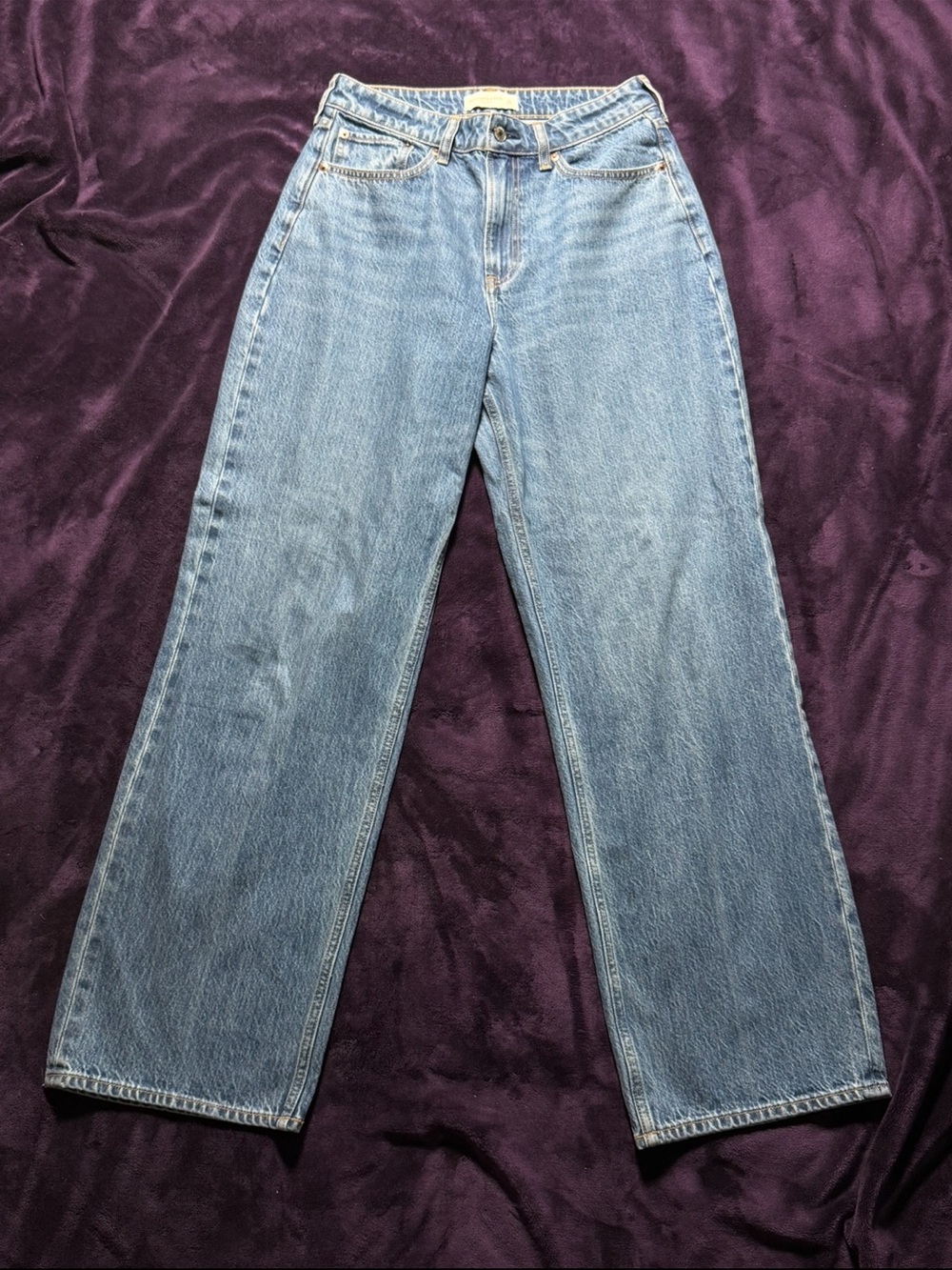 Abercrombie & Fitch Curve Love High Rise Loose Jeans Size 28